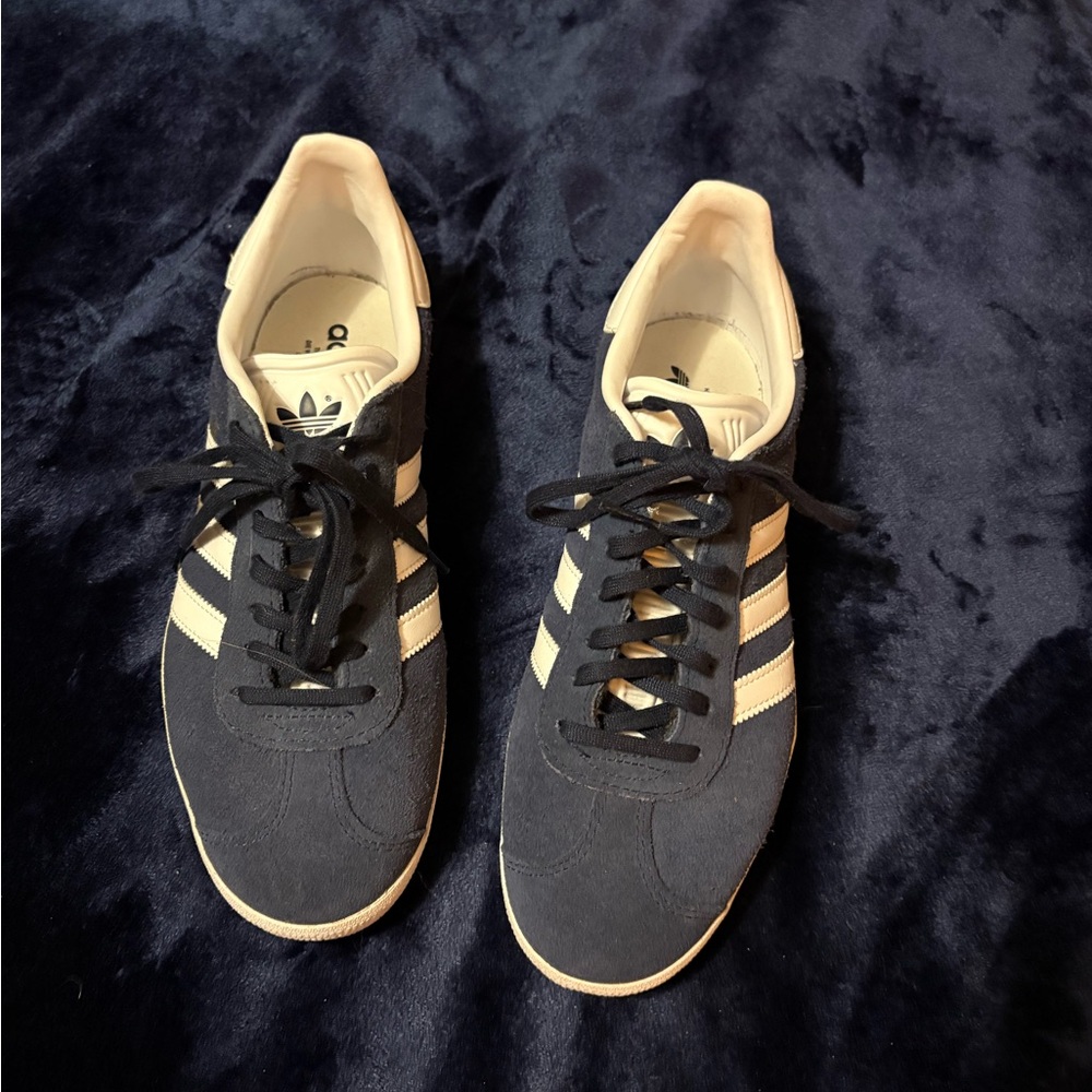Adidas Men's Gazelles Size 7.5